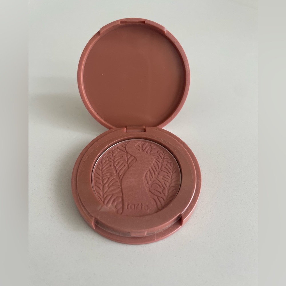 Tarte paaarty Amazonian clay 12 hour blush new without box